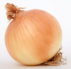 Read more about the article Onions Prevent And Cure Headaches, Fever, Impotence