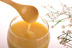 You are currently viewing Royal Jelly – Qualities And Benefits