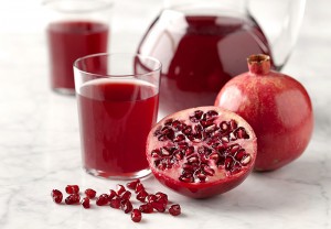 Read more about the article How To Clean Your Arteries With One Simple Fruit – Pomegranate