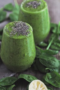Read more about the article Ginger Pear Bellini + Next Day Pear Spinach Detox Juice
