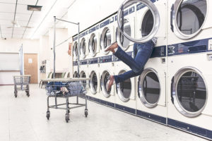 Read more about the article How to do Laundry – 17 Laundry Mistakes You’re Probably Making
